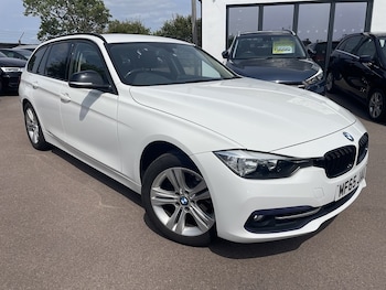 2015 - 320i Sport 5-Door