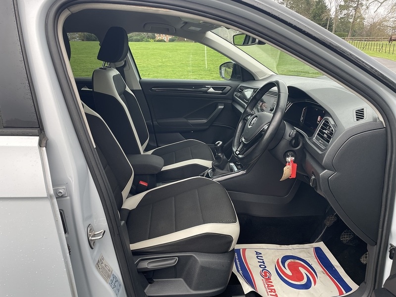 Used Volkswagen T-Roc 2018 for sale - 77409152: Photo 12