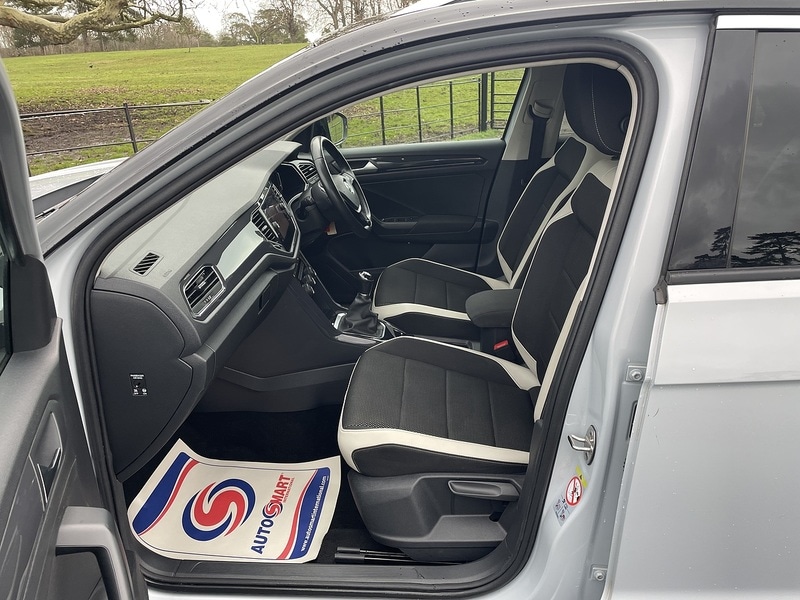 Used Volkswagen T-Roc 2018 for sale - 77409152: Photo 32