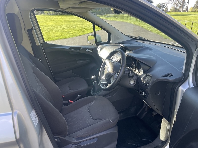 Used Ford Transit Courier 2017 for sale - 76565374: Photo 12