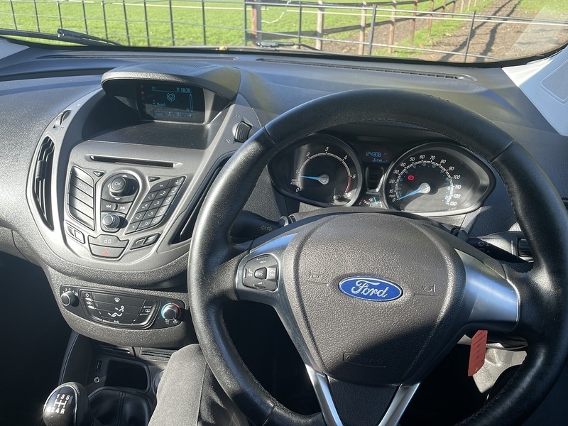 Used Ford Transit Courier 2017 for sale - 76565374: Photo 13