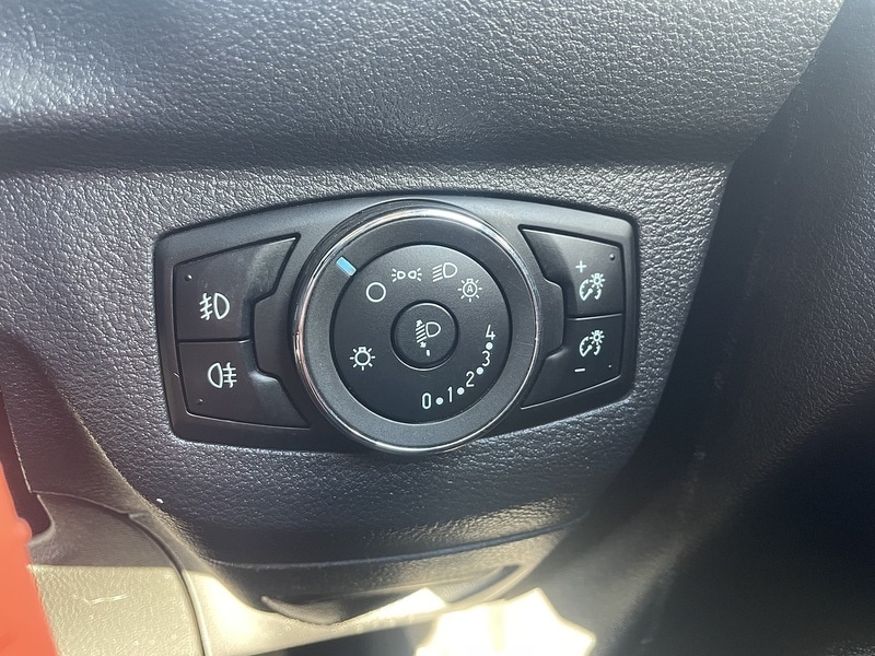 Used Ford Transit Courier 2017 for sale - 76565374: Photo 16