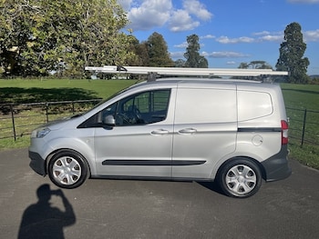 Used Ford Transit Courier 2017 for sale - 76565374: Photo