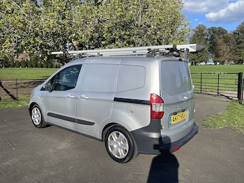 Used Ford Transit Courier 2017 for sale - 76565374: Photo