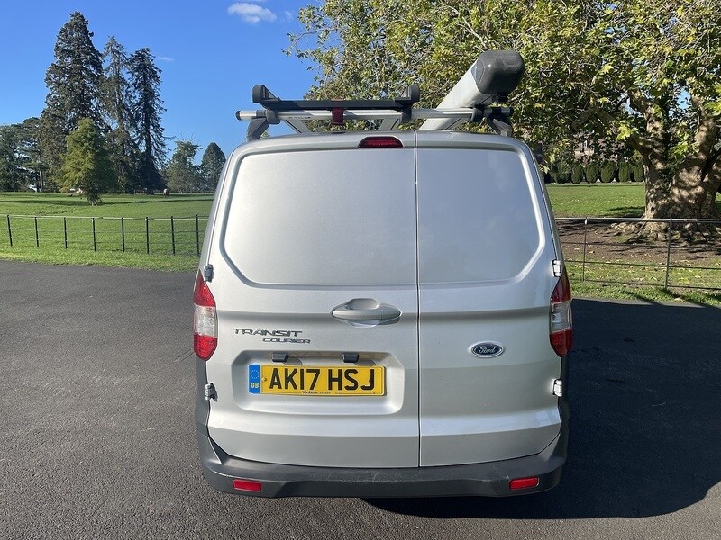 Used Ford Transit Courier 2017 for sale - 76565374: Photo 4