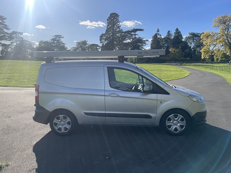 Used Ford Transit Courier 2017 for sale - 76565374: Photo 6