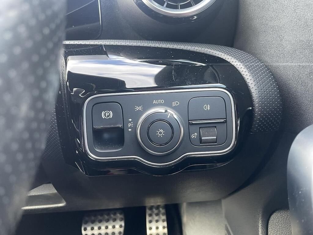 Used Mercedes-Benz A-Class 2019 for sale - 78017217: Photo 10