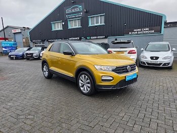 Used Volkswagen T-Roc 2019 for sale - 78215428: Photo