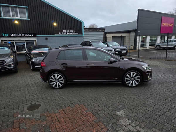 Used Volkswagen Golf 2018 for sale - 77388001: Photo 2