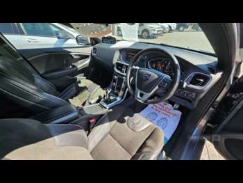 Used Volvo V40 2015 for sale - 74714032: Photo