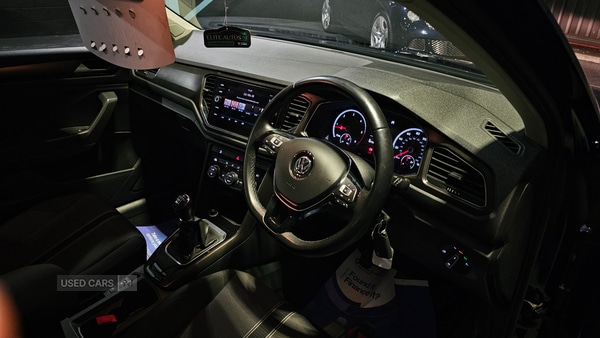 Used Volkswagen T-Roc 2019 for sale - 76585858: Photo 11