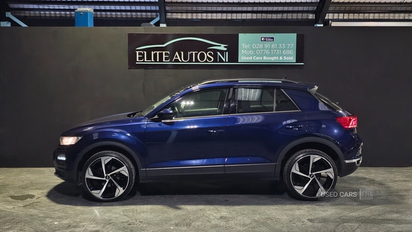 Used Volkswagen T-Roc 2019 for sale - 76585858: Photo 2