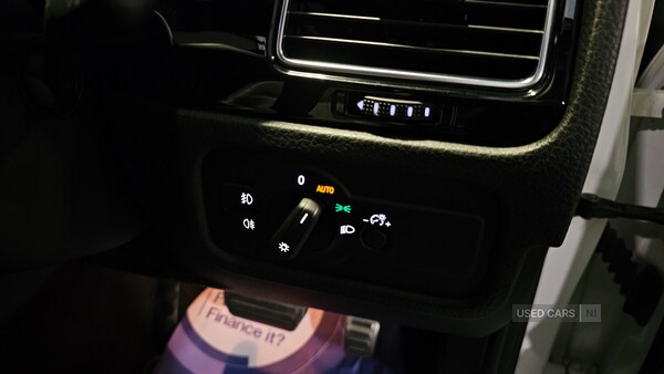 Used Volkswagen Touareg 2016 for sale - 76500268: Photo 12