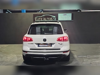 Used Volkswagen Touareg 2016 for sale - 76500268: Photo