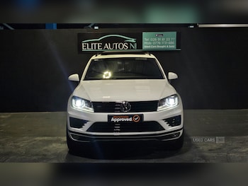 Used Volkswagen Touareg 2016 for sale - 76500268: Photo