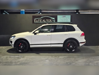 Used Volkswagen Touareg 2016 for sale - 76500268: Photo