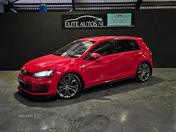 Volkswagen - Golf