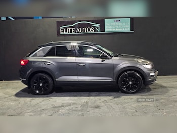 Used Volkswagen T-Roc 2019 for sale - 77132374: Photo