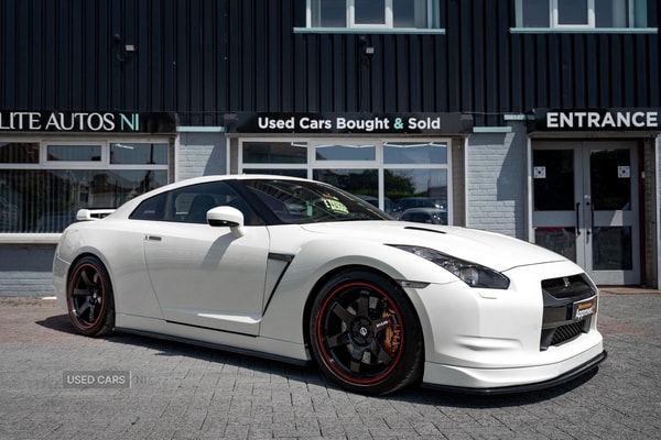 Used Nissan GT-R 2011 for sale - 73895936: Photo 1