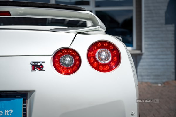 Used Nissan GT-R 2011 for sale - 73895936: Photo 6