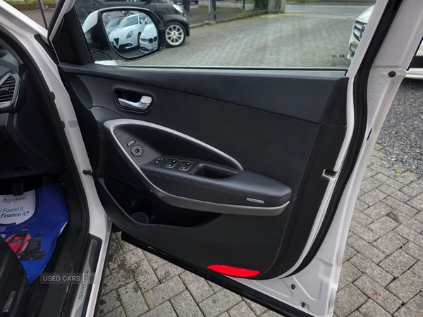 Used Hyundai Santa Fe 2014 for sale - 77697139: Photo 10