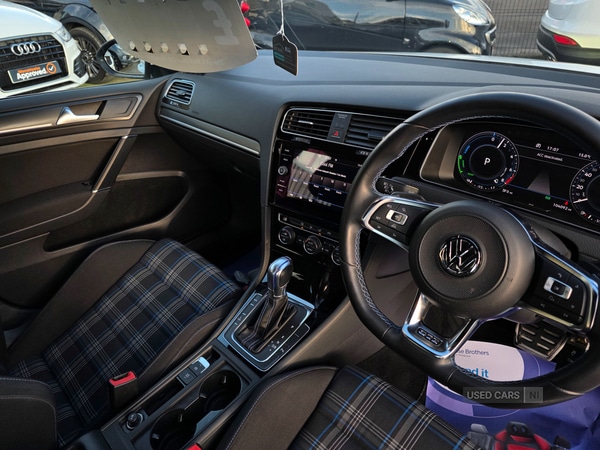 Used Volkswagen Golf 2017 for sale - 77884101: Photo 10