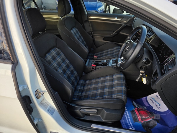 Used Volkswagen Golf 2017 for sale - 77884101: Photo 11
