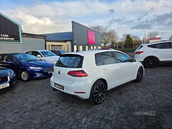 Used Volkswagen Golf 2017 for sale - 77884101: Photo