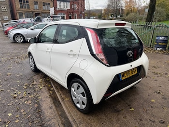 Used Toyota AYGO 2017 for sale - 76396474: Photo