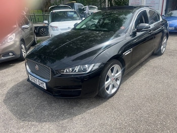 Used Jaguar XE 2017 for sale - 78758068: Photo