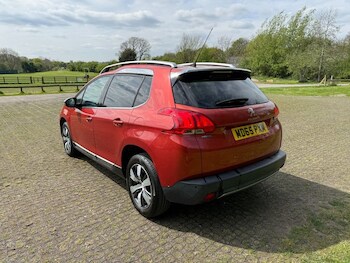 Used Peugeot 2008 2016 for sale - 76364108: Photo
