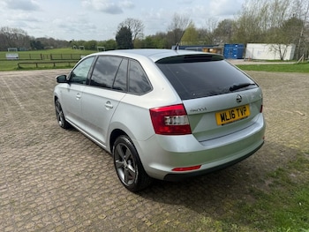 Used Skoda Rapid Spaceback 2016 for sale - 78153988: Photo