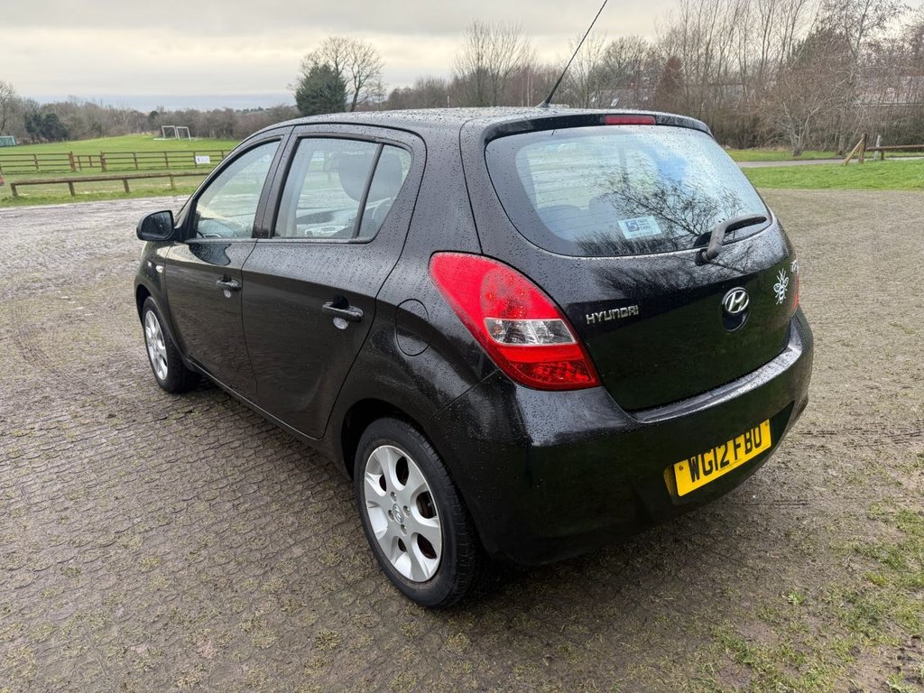 Used Hyundai i20 2012 for sale - 77563791: Photo 4