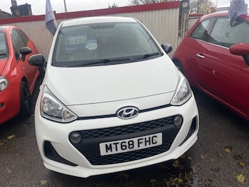 Used Hyundai i10 2018 for sale - 76520545: Photo