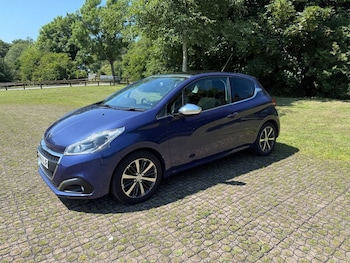 Used Peugeot 208 2016 for sale - 79094795: Photo