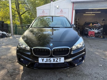 Used BMW 2 Series 2015 for sale - 76364119: Photo