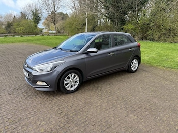 Used Hyundai i20 2017 for sale - 78003005: Photo