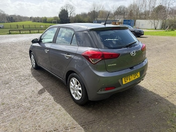 Used Hyundai i20 2017 for sale - 78003005: Photo