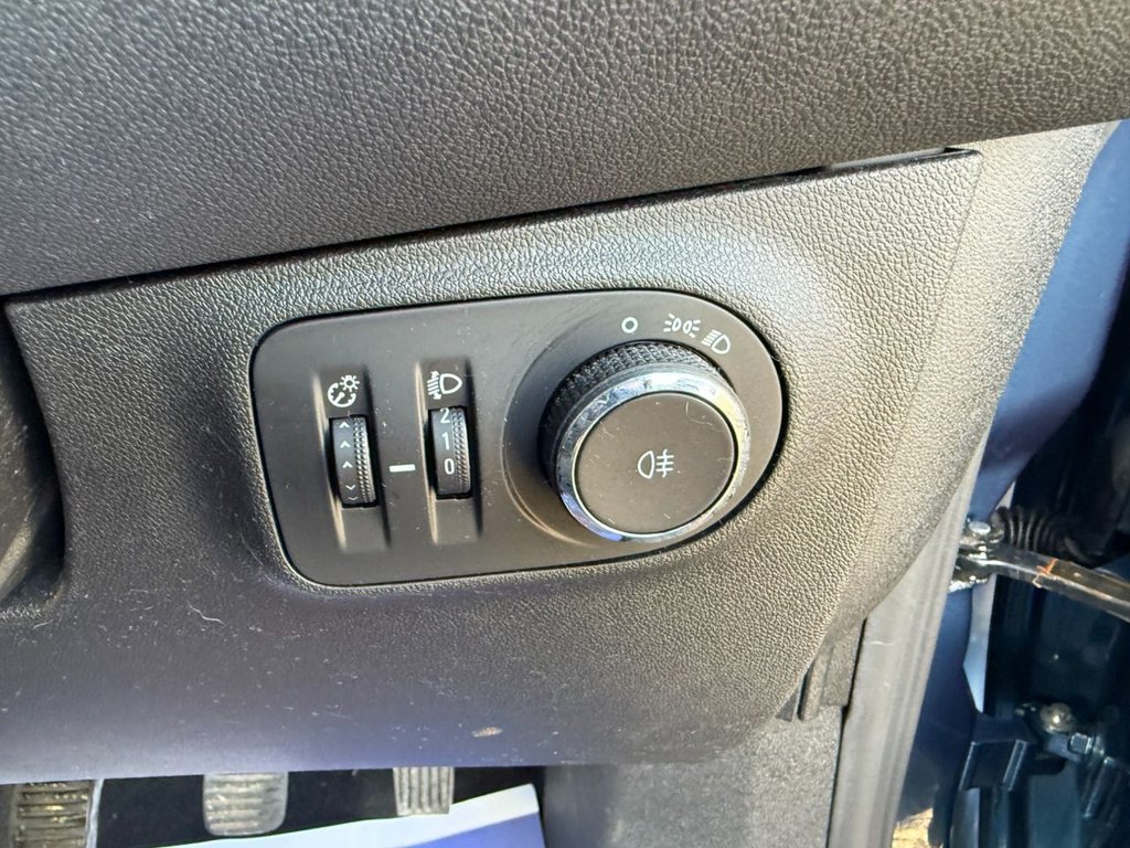 Used Vauxhall Corsa 2017 for sale - 77254401: Photo 23