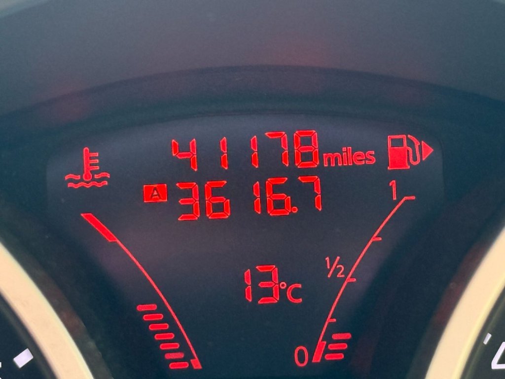 Used Nissan Juke 2015 for sale - 76364124: Photo 20