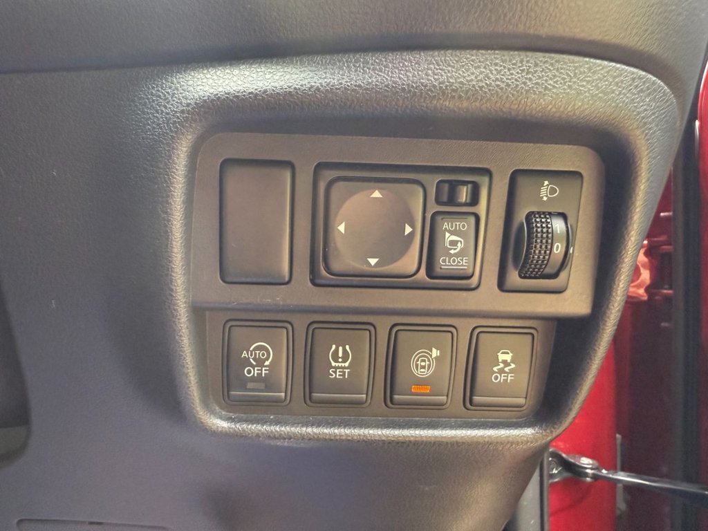 Used Nissan Juke 2015 for sale - 76364124: Photo 27