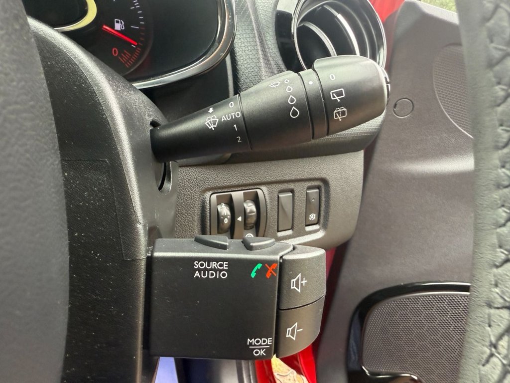 Used Renault Clio 2016 for sale - 76364112: Photo 25