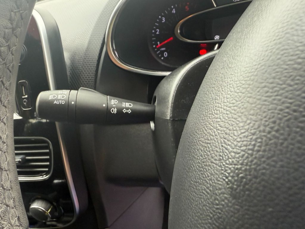 Used Renault Clio 2016 for sale - 76364112: Photo 26