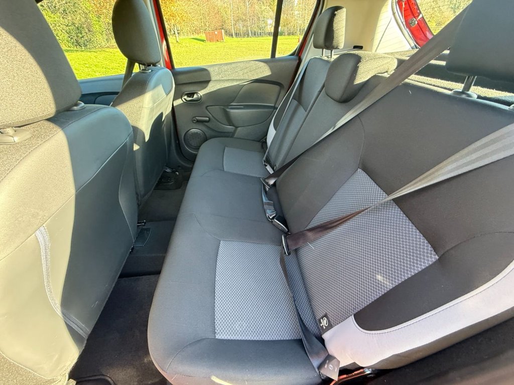 Used Dacia Sandero 2015 for sale - 77254400: Photo 11