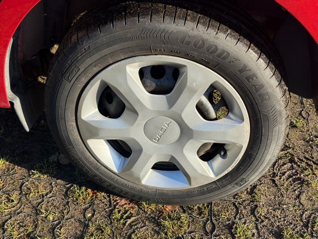 Used Dacia Sandero 2015 for sale - 77254400: Photo 27