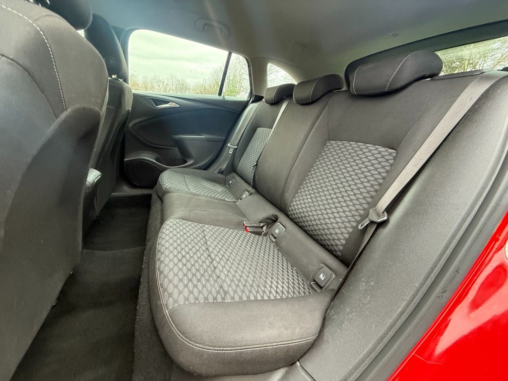 Used Vauxhall Astra 2017 for sale - 77356299: Photo 12
