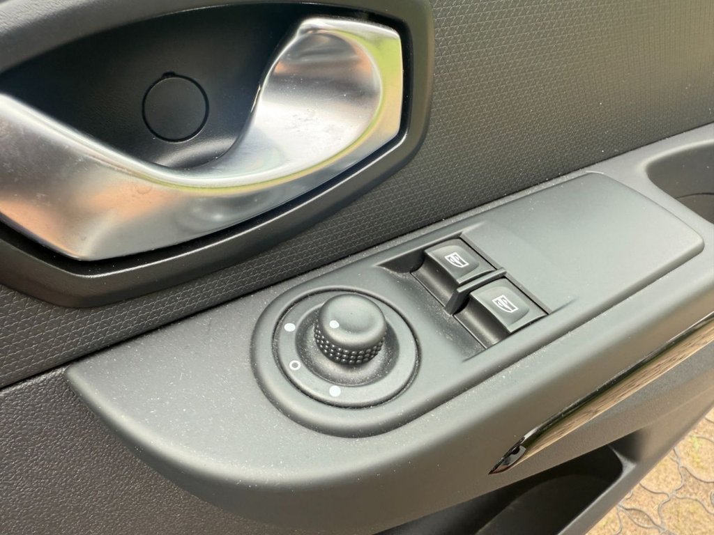 Used Renault Clio 2016 for sale - 78200875: Photo 25