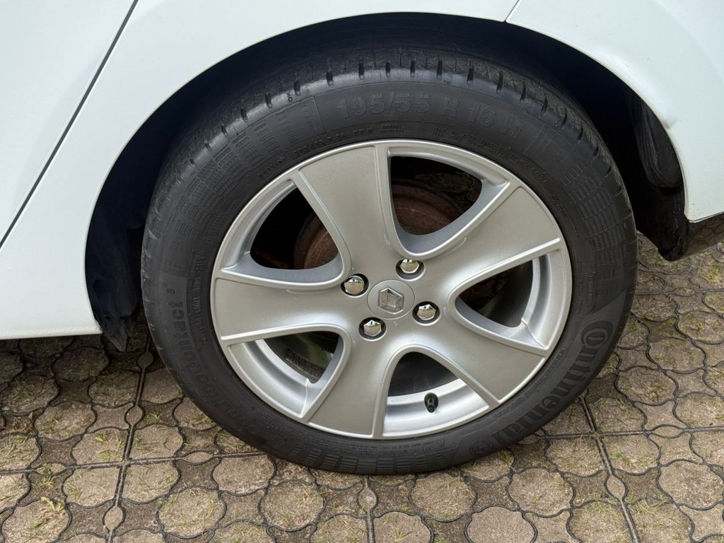 Used Renault Clio 2016 for sale - 78200875: Photo 29