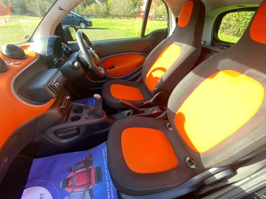 Used smart fortwo 2015 for sale - 77254389: Photo 12