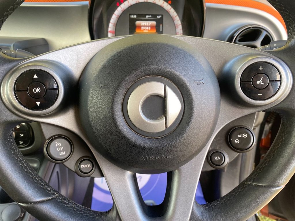 Used smart fortwo 2015 for sale - 77254389: Photo 17